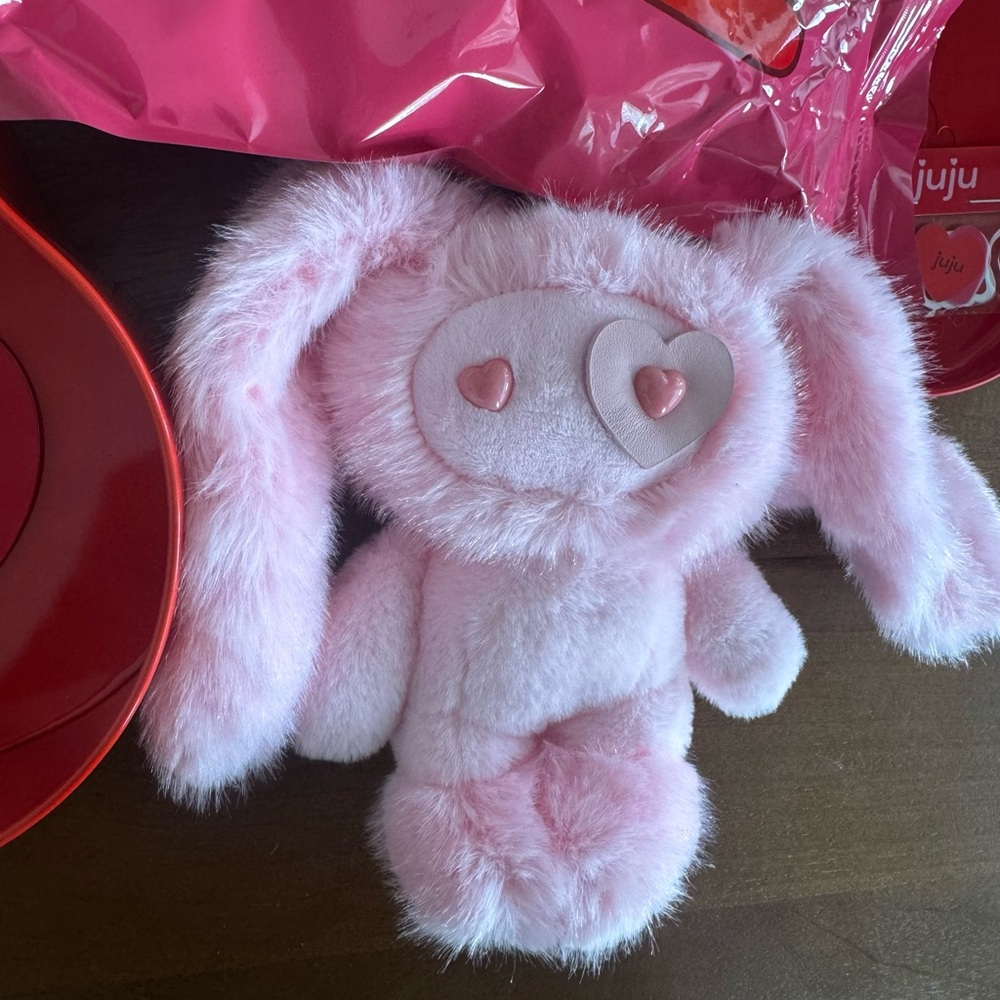 4 total CJ Hendry valentines JuJu  Plush Bunny set of 4 all different